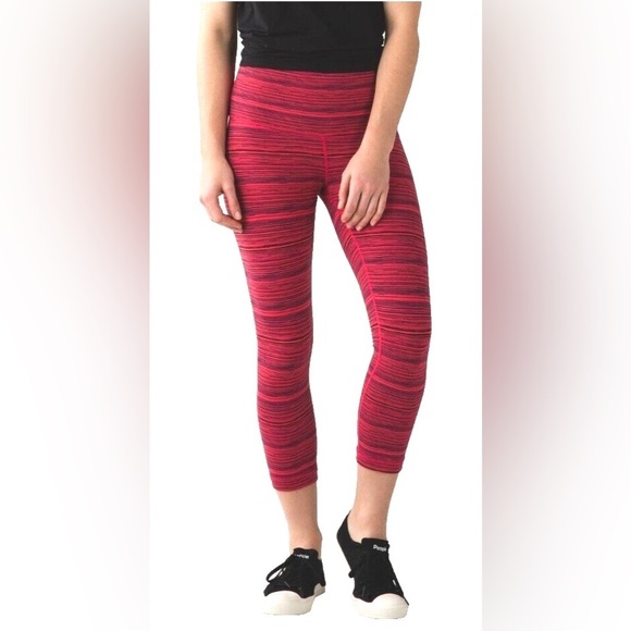 Lululemon Wunder Under Crop (Hi-Rise) Cyber Boom Juice Alarming Size 6 - Picture 3 of 8